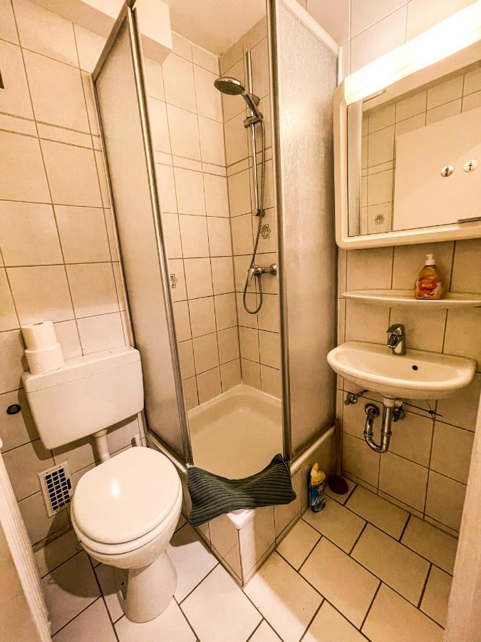 Apartment Fuer 3 Gaeste Kostenlose Parkplaetze Und Lift Hanôver Exterior foto